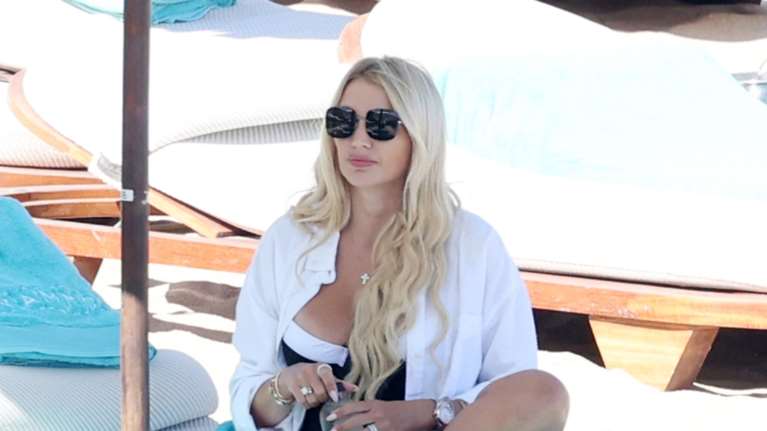 Η Κωνσταντίνα Σπυροπούλου δείχνει το &quot;γραφείο&quot; της από τότε που έγινε μαμά