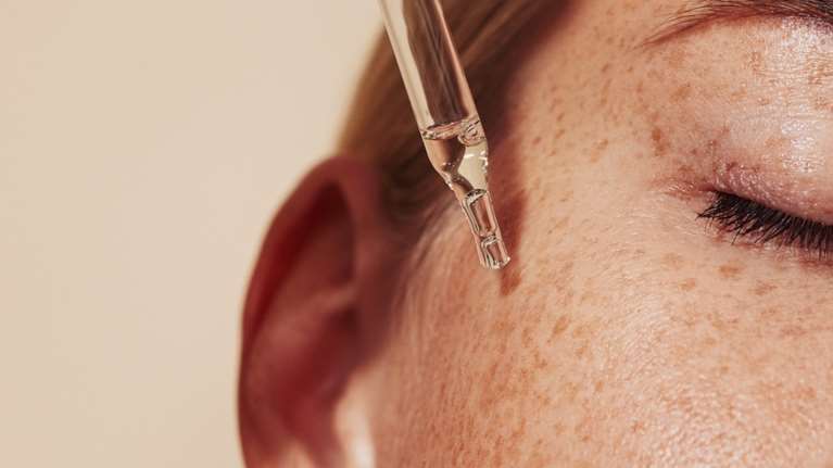 Ποια είναι η καρκινογόνος ουσία σε καλλυντικά που χρησιμοποιούν εκατομμύρια γυναίκες καθημερινά