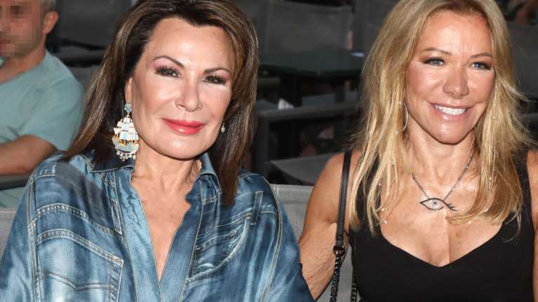 Δυο κυρίες στα &quot;μπουζούκια&quot;: Η σπάνια βραδινή έξοδος της Γιάννας Αγγελοπούλου και της Μαριάννας Λάτση