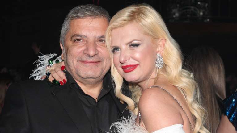 Ενοχλημένη η Μαρίνα Σταυράκη για τον Πατούλη: &quot;Ήξερα ότι είχε κάποια γραμματέα - Περιμένω να στηρίξει τον 20χρονο γιο μας&quot;