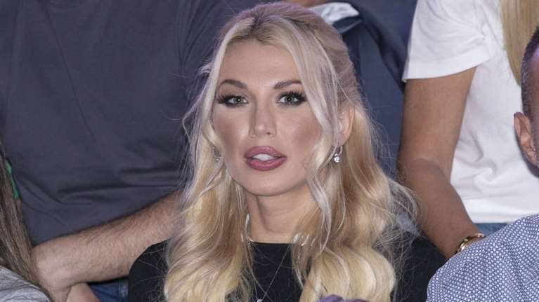 Κωνσταντίνα Σπυροπούλου: Η στιλάτη εμφάνιση στο ΟΑΚΑ για τον Παναθηναϊκό - Οι πράσινες πινελιές στο look της