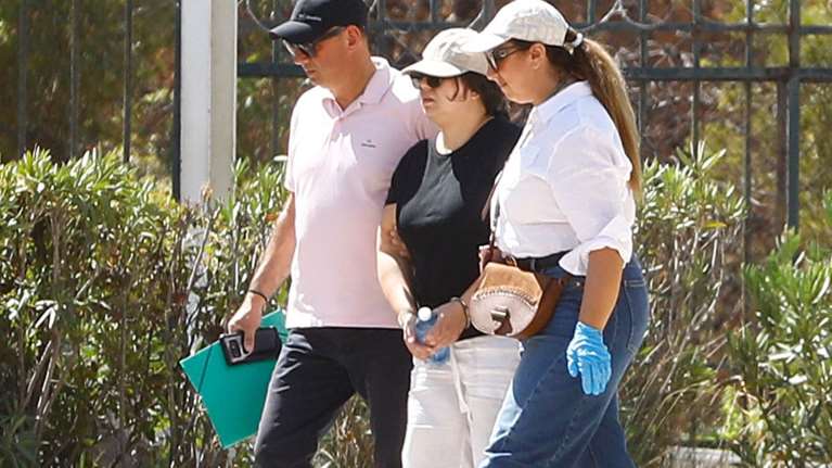 Νεκρό κοριτσάκι στο Π. Φάληρο: Σε αντιφάσεις πέφτει η 32χρονη μητέρα, τι προσπαθεί να πετύχει - Ο ρόλος των δύο αδερφών της 3χρονης