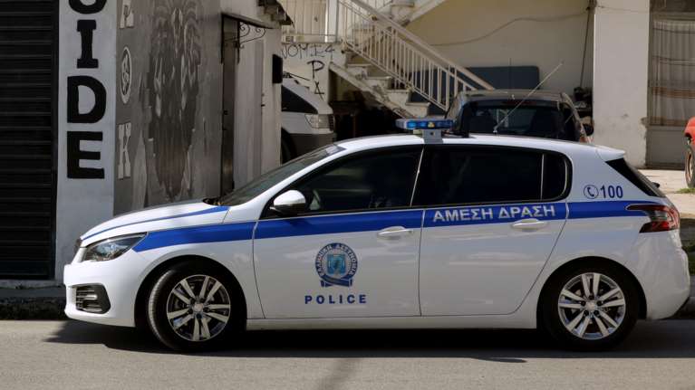 Μεγάλη αστυνομική επιχείρηση σε Κορωπί και Μαρκόπουλο:  7 συλλήψεις, κατασχέθηκαν ποσότητες ηρωίνης και όπλα