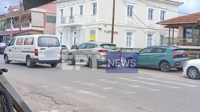 Ένοπλη ληστεία με ομηρία σε τράπεζα στο Μεσολόγγι - Πήραν 200.000 ευρώ από το χρηματοκιβώτιο και εξαφανίστηκαν