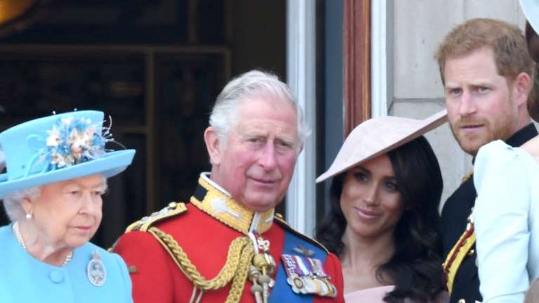 Mέγκαν Μαρκλ: Ο λόγος που έγινε εξαιρετικά αντιπαθής στην πρώτη της εμφάνιση στο μπαλκόνι του Μπάκιγχαμ