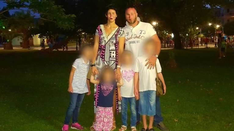 Αστυνομικός Βουλή: &quot;Όταν νευρίαζε έκλεινε το στόμα του μωρού&quot; - Σοκάρουν όσα ανέφερε η 35χρονη στην πρώτη της καταγγελία