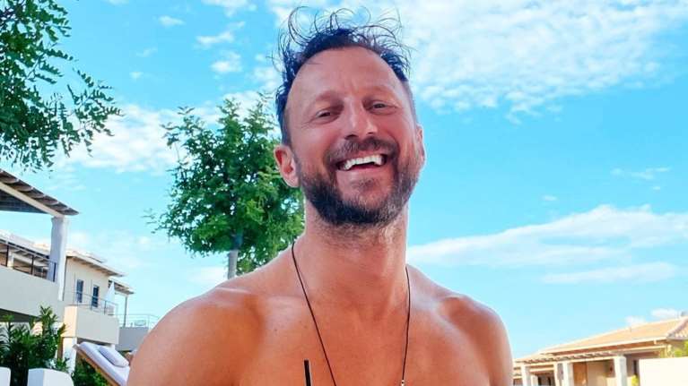 Κώστας Καραφώτης: &quot;Ντρεπόμουν, δεν μπορούσα να σηκώσω ούτε τον καφέ μου&quot; - Η αποκάλυψη για το πρόβλημα υγείας του