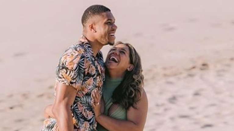 Γαμήλιο ταξίδι στη Μύκονο για τον Γιάννη Αντετοκούνμπο και τη Μαράια: Οι πρώτες φωτογραφίες των νεονύμφων