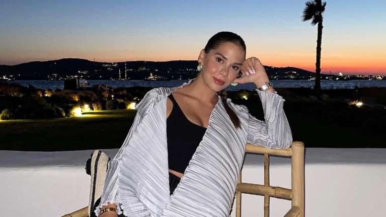 Αλεξάνδρα Κωστοπούλου: Κοντά στη μητέρα της στην Πάτμο - Αποκάλυψε μία υπέροχη γωνιά του σπιτιού