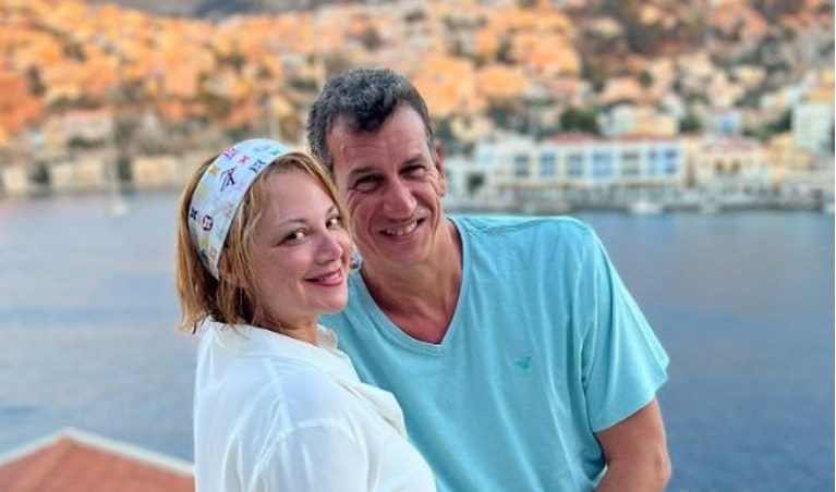 ΝΑΝΣΥ ΖΑΜΠΕΤΟΓΛΟΥ