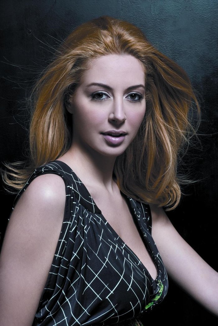 Ασημένια Μυρωδιά: Απαγχονισμένη βρέθηκε η νεαρή παρουσιάστρια