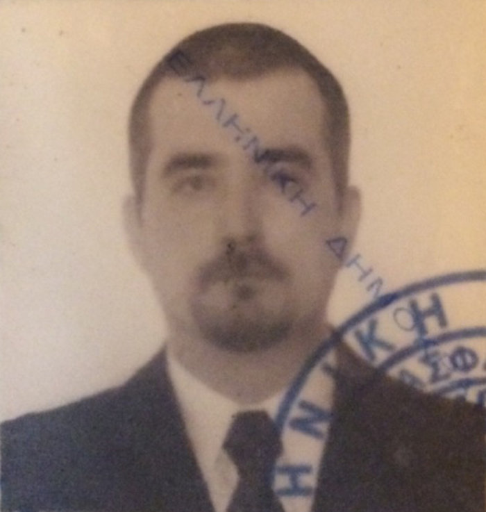 Με πλαστή ταυτότητα κυκλοφορούσε ο Σταμπούλος - εικόνα 3