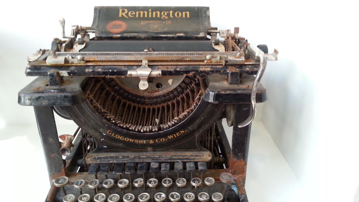 Γραφομηχανή αντίκα