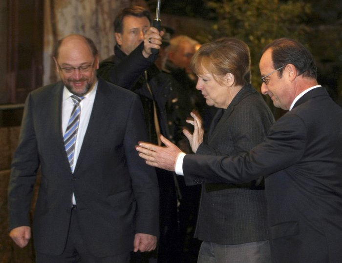 Το παρασκήνιο της συζήτησης Μέρκελ - Ολάντ για την Ελλάδα - εικόνα 2