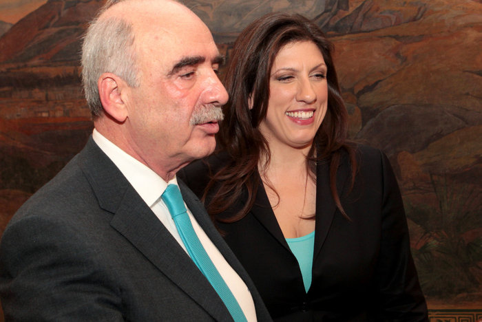 Καρέ καρέ η μεγάλη στιγμή εκλογής της Ζ.Κωνσταντοπούλου (φωτό) - εικόνα 21