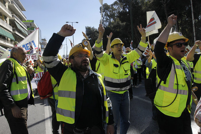5.000 μεταλλωρύχοι στο υπουργείο Ανάπτυξης