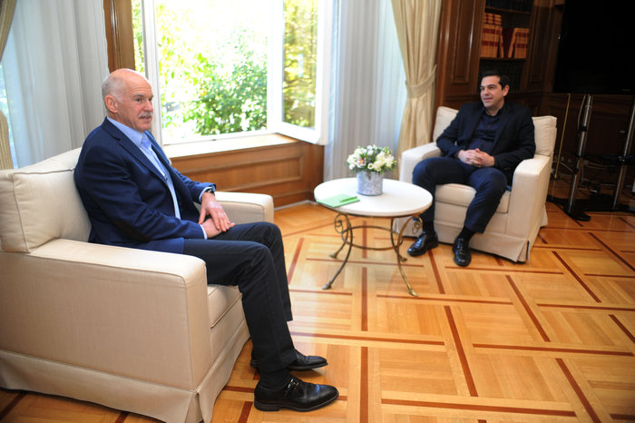Το παρασκήνιο του ραντεβού Τσίπρα με Παπανδρέου