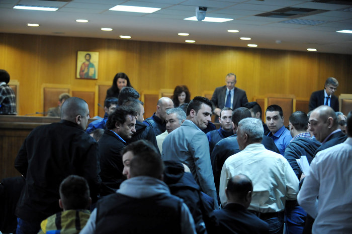 Δίκη Χ.Α.: Εδειραν μάρτυρες-Προπηλάκισαν βουλευτή - εικόνα 2