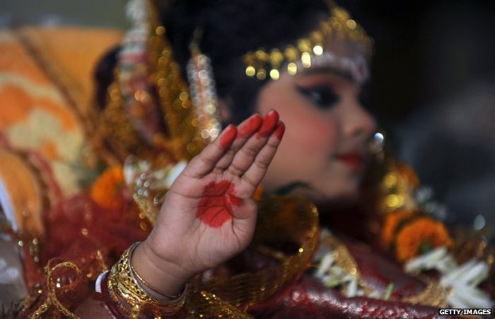 «Θαύμα» στο Νεπάλ: Αθικτο από το σεισμό το σπίτι της 10χρονης θεάς - εικόνα 4