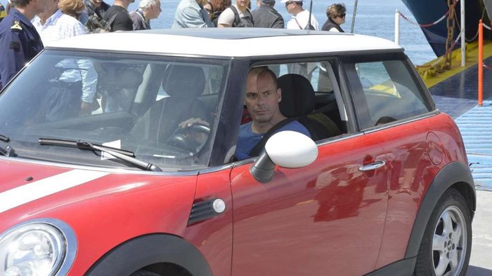 O Γιάνης στην Αίγινα μακριά από τις διαπραγματεύσεις - εικόνα 3