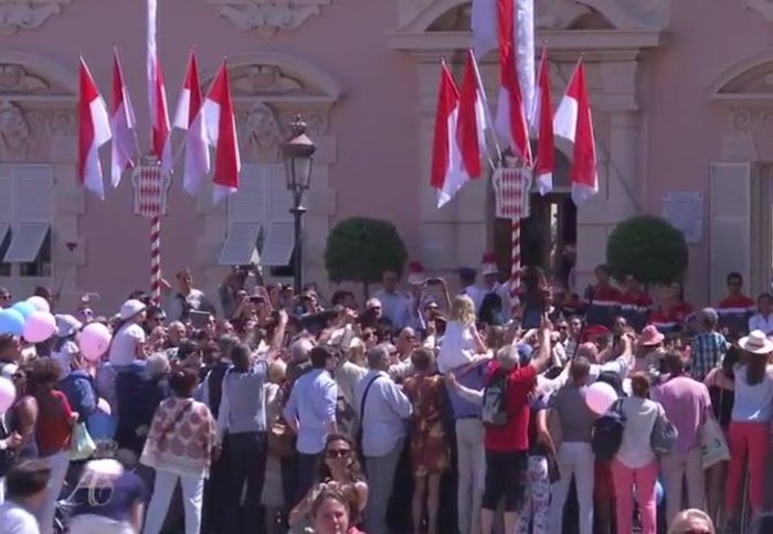 Η βάφτιση των διδύμων στο Μονακό- Όλες οι εικόνες - εικόνα 16
