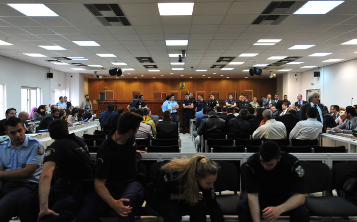 Διεκόπη για τις 15 Μαϊου η δίκη της Χρυσής Αυγής