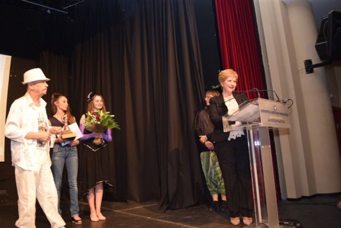 Η υφυπουργός Μακεδονίας Θράκης Μ. Τσαρουχά αποθεώνει τον Φώτη Μεταξόπουλο