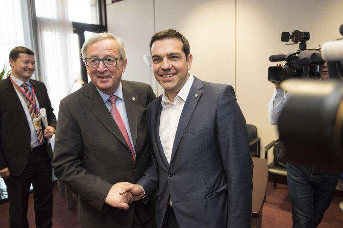 Ολοκληρώθηκε η κρίσιμη συνάντηση Γιούνκερ-Τσίπρα - εικόνα 2