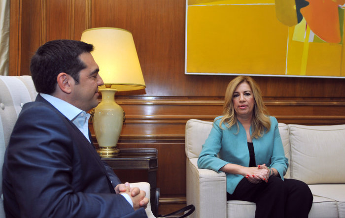 Προσκλήσεις από Τσίπρα σε Θεοδωράκη , Φώφη και Ντόρα - εικόνα 4