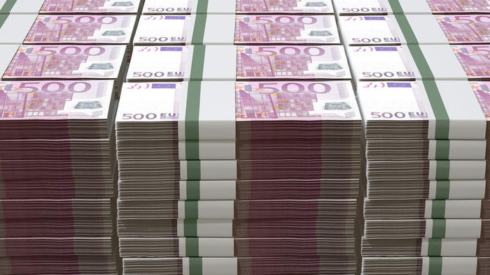 Αγωνία στις τράπεζες για τις εκροές καταθέσεων