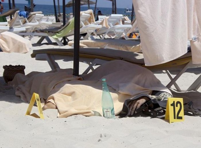 Σφαγή στο τουριστικό θέρετρο της Τυνησίας - εικόνα 3