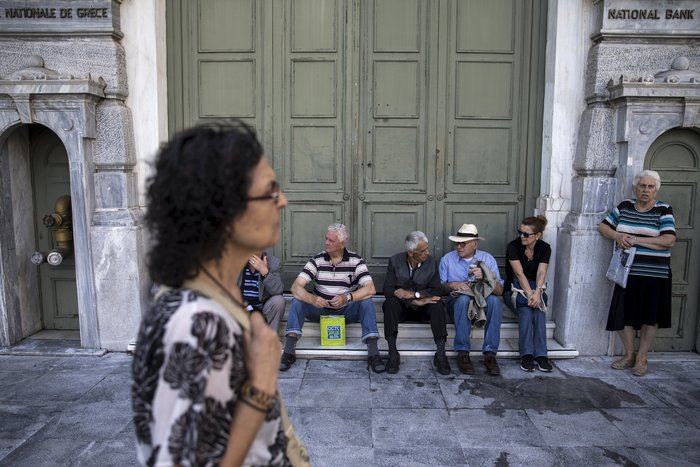 Το δράμα των συνταξιούχων μπροστά στα άδεια ATM - εικόνα 6