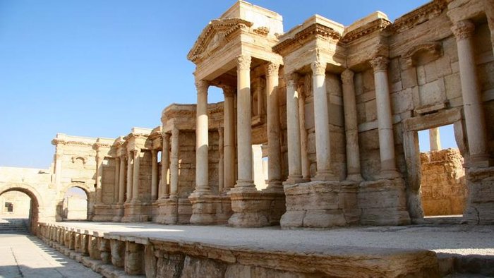 Παλμύρα: Οι τζιχαντιστές κατέστρεψαν άγαλμα 2.000 ετών - εικόνα 3