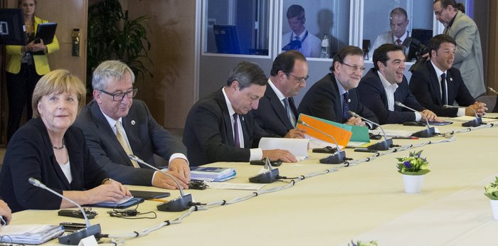 Ομοβροντία ηγετών για νέο μνημόνιο ή Grexit