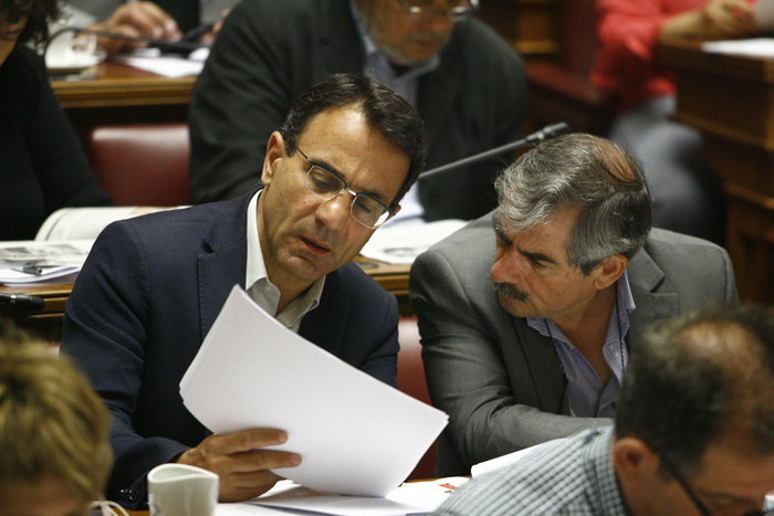Γέφυρα για επιστροφή στη δραχμή ζητούν 5 της ομάδας του Λαφαζάνη - εικόνα 5