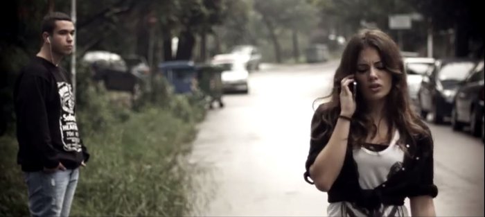 Η 18χρονη Θεοδώρα, κόρη της Μανωλίδου είναι πρωταγωνίστρια σε βιντεοκλίπ! - εικόνα 2