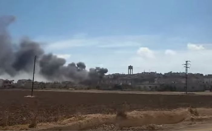 Ρωσικές και αμερικανικές επιδρομές κατά ISIS στη Συρία