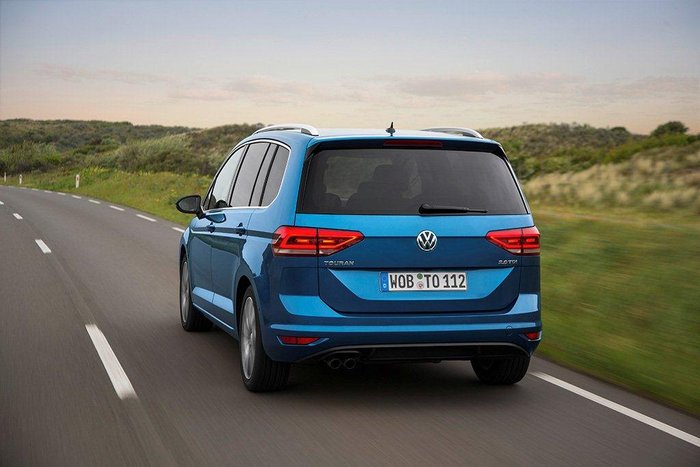 VW Touran: Ολοι οι καλοί χωράνε (και ας είναι και 7)! - εικόνα 3