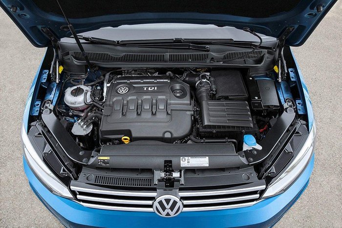 VW Touran: Ολοι οι καλοί χωράνε (και ας είναι και 7)! - εικόνα 4