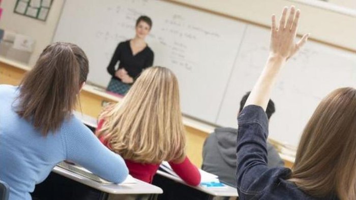 Η κυβέρνηση «παγώνει» το 23% στην ιδιωτική εκπαίδευση
