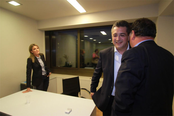 Ο Ζουράρις...ευλόγησε τα εγκαίνια του Τζιτζικώστα - εικόνα 2