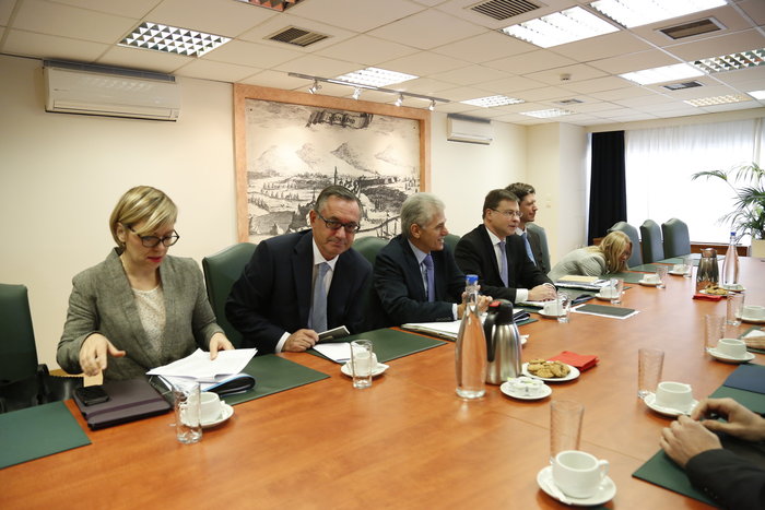 Βήμα προς επώδυνο συμβιβασμό για τα «κόκκινα δάνεια» - εικόνα 3