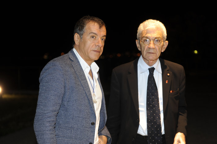 Ποτάμι: Εκτός από τις... γραβάτες, δεν άλλαξε τίποτα