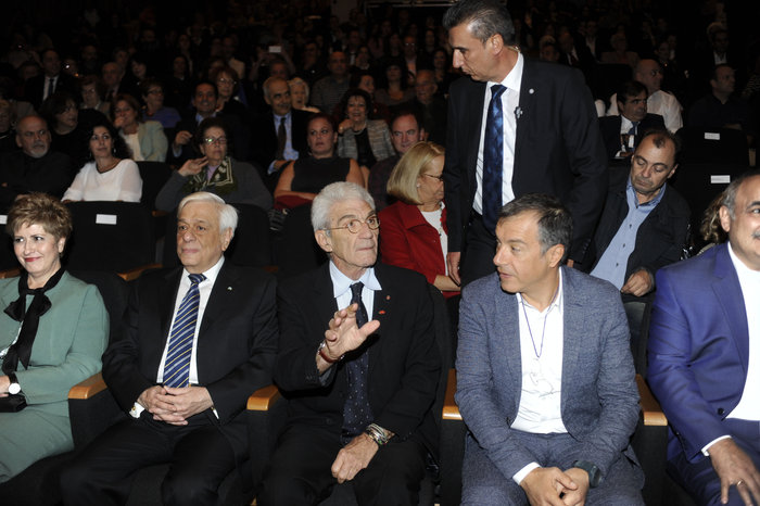 Ποτάμι: Εκτός από τις... γραβάτες, δεν άλλαξε τίποτα - εικόνα 4