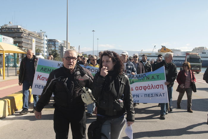 Δεμένα τα πλοία στα λιμάνια Δευτέρα και Τρίτη