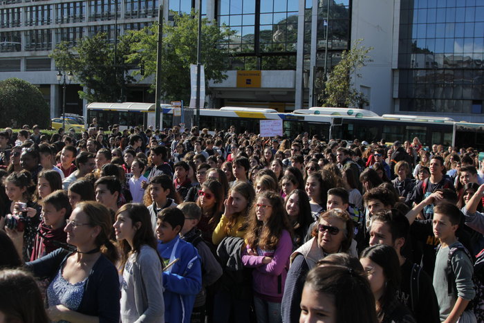 Μαθητικό συλλαλητήριο με πάθος και κόσμο στο Σύνταγμα - εικόνα 3