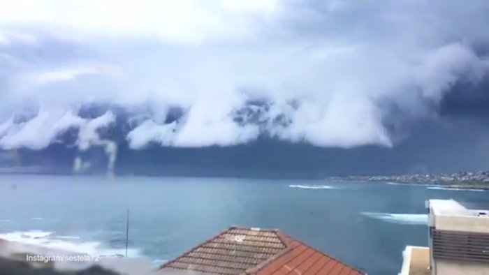 Τεράστιο σύννεφο τρόμαξε τους πάντες στην Αυστραλία [Βίντεο]