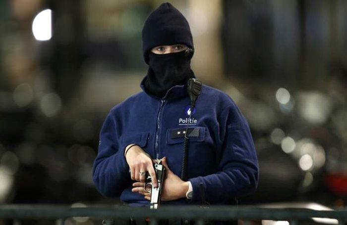 Επιχείρηση της αστυνομίας στην καρδιά των Βρυξελλών - εικόνα 2
