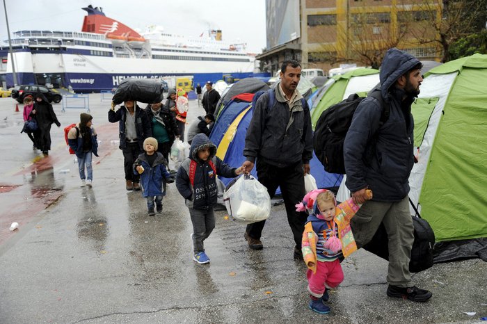 ΝΥ Times: Η χρεοκοπημένη χώρα που γίνεται φυλακή για πρόσφυγες - εικόνα 5