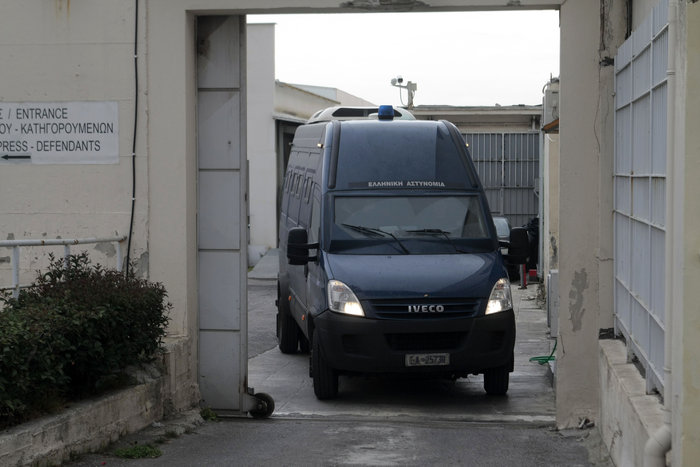 Aλήτη, δολοφόνε φώναζαν οι γείτονες του Ρουπακιά - εικόνα 6